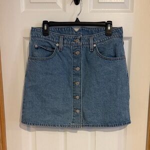 298 Levi’s W30 Vintage-Inspired Button Front Denim Mini Skirt Classic Blue